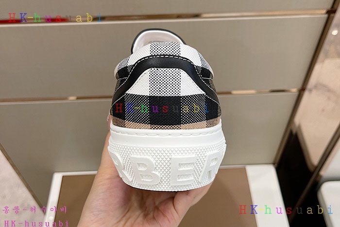 NEW 버버리 스니커즈 신상 B 655219