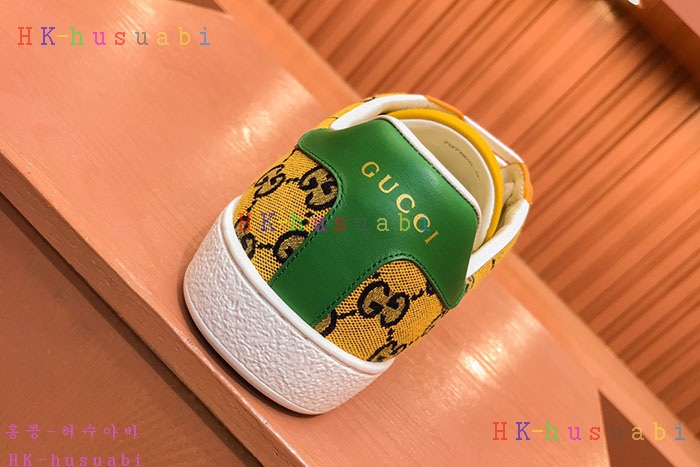 NEW 구찌 스니커즈 신상 GU 552412