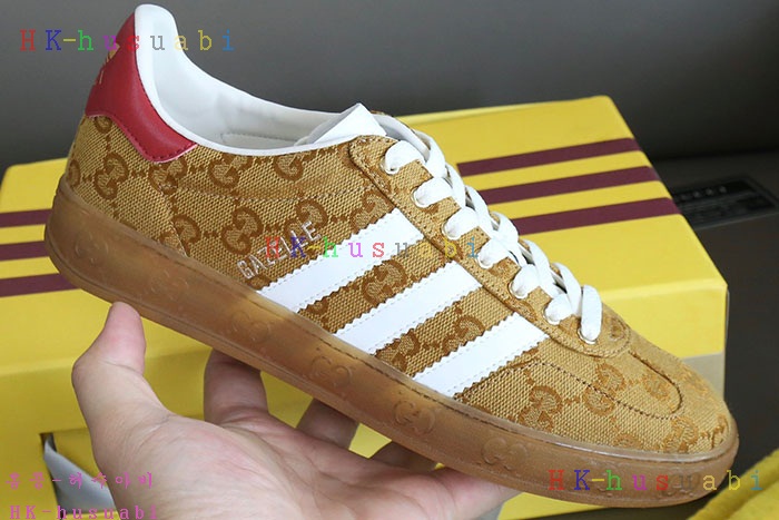 NEW 구찌 스니커즈 신상 GU 552405