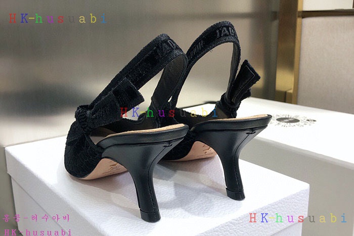 NEW 디올 신발 신상 DR 2524002
