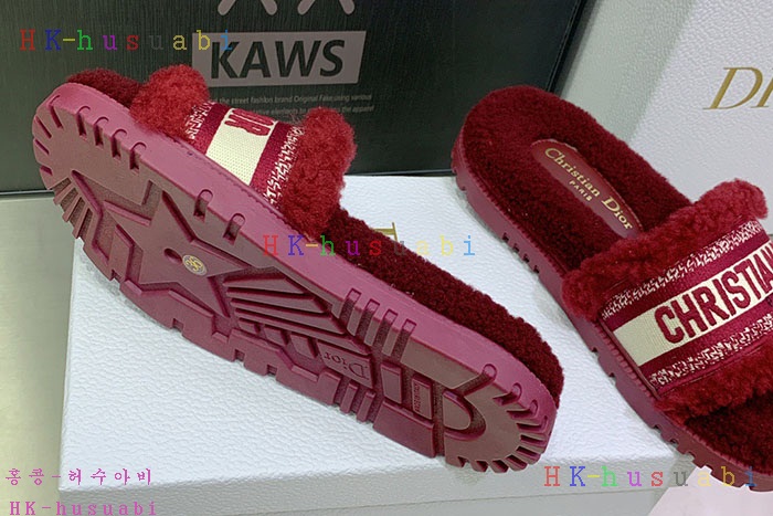 NEW 디올 신발 신상 DR 824553