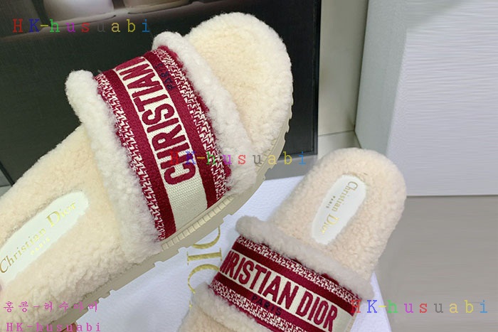 NEW 디올 신발 신상 DR 824555