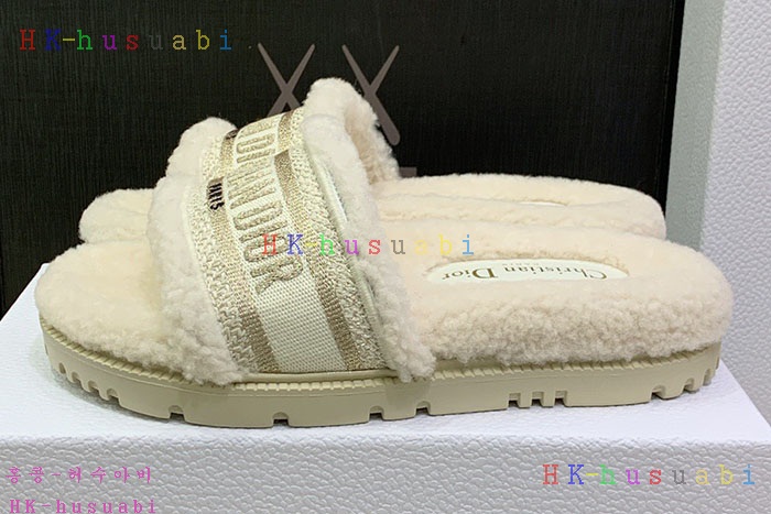 NEW 디올 신발 신상 DR 824558