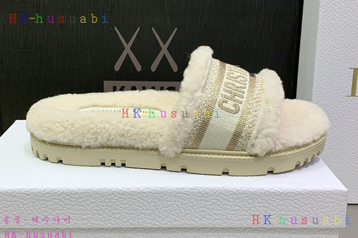 NEW 디올 신발 신상 DR 824558