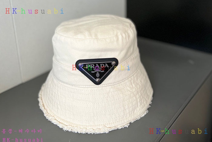 NEW 프라다 모자 신상 P 527770