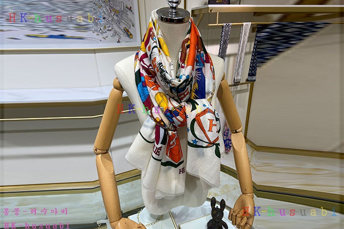 NEW 에르메스 스카프 신상 H 722411