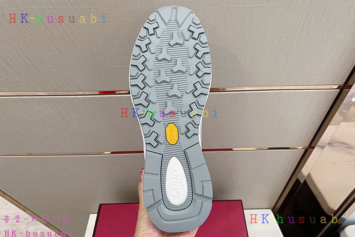 NEW 발리 스니커즈 신상 B 92400