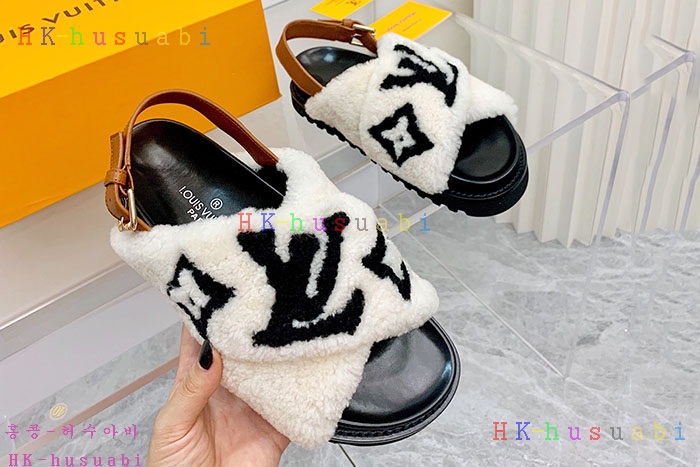 NEW 루이비통 신발 신상 LV 957818