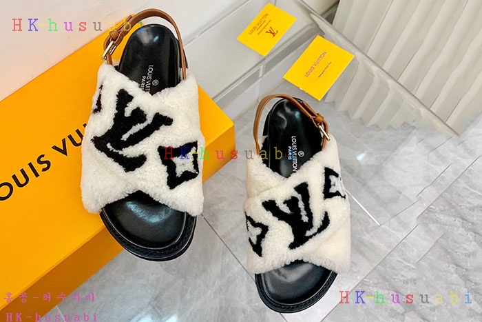 NEW 루이비통 신발 신상 LV 957818
