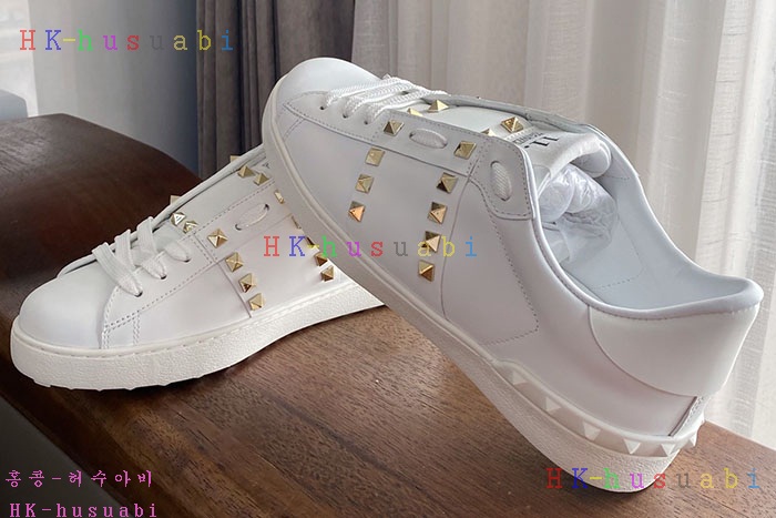 NEW 발렌티노 스니커즈 신상 V 978810