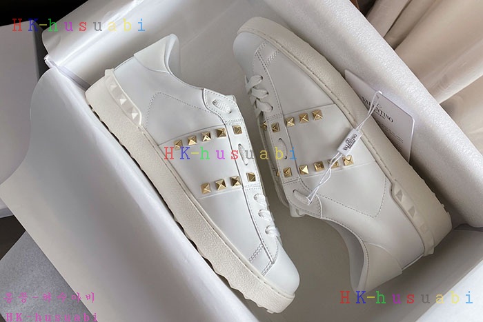 NEW 발렌티노 스니커즈 신상 V 978810