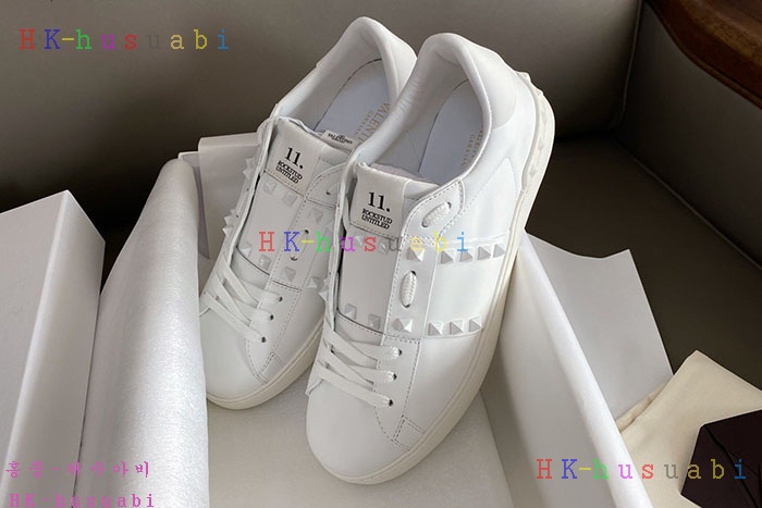 NEW 발렌티노 스니커즈 신상 V 978800