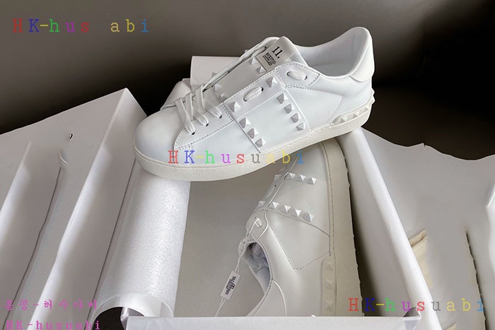 NEW 발렌티노 스니커즈 신상 V 978800
