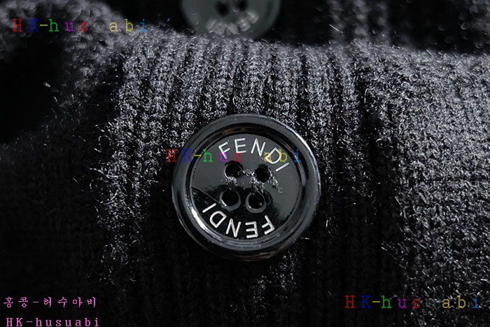 NEW 펜디 가디건 신상 FD 952221