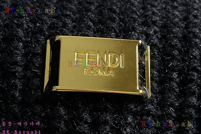 NEW 펜디 가디건 신상 FD 952221