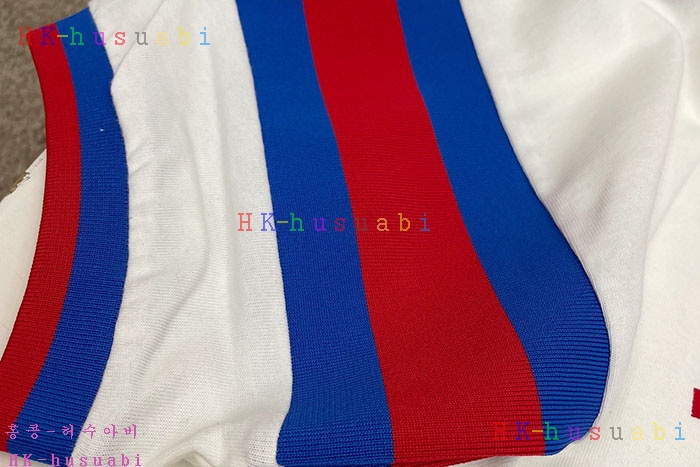 NEW 미우미우 반팔티 MU 635227