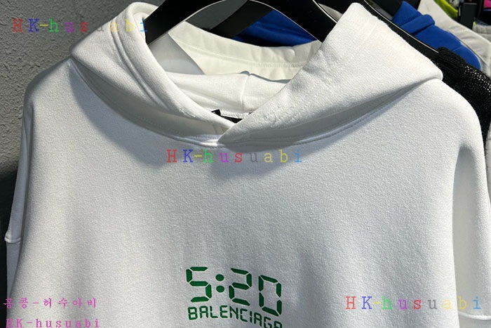 NEW 발렌시아가 후드티 신상 B 9528015