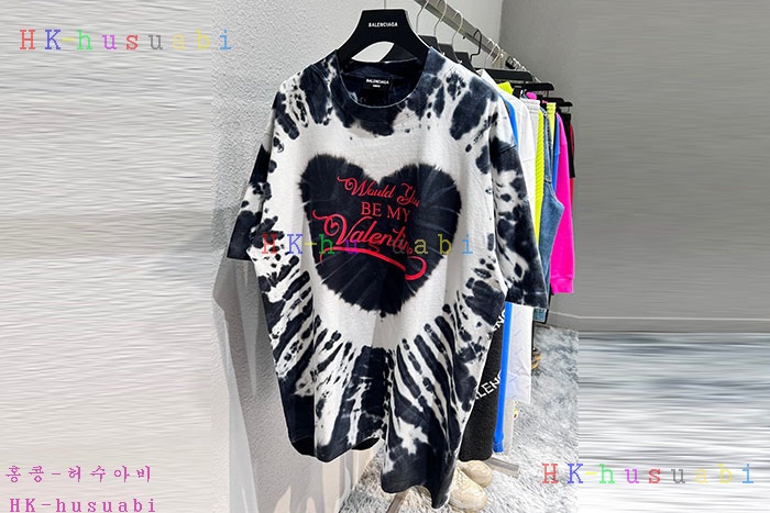 NEW 발렌시아가 반팔티 신상 B 95280261