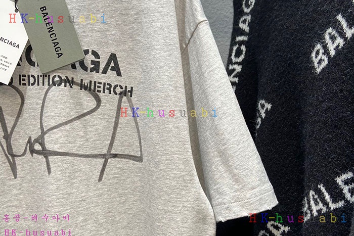 NEW 발렌시아가 반팔티 신상 B 95280272