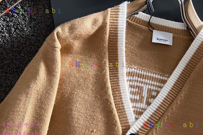 NEW 버버리 가디건 신상 BB 635011