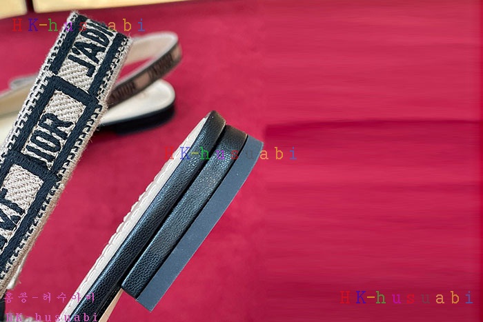 NEW 디올 신발 신상 DR 824523