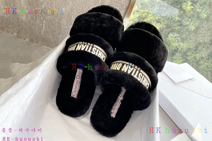 NEW 디올 신발 신상 DR 824524