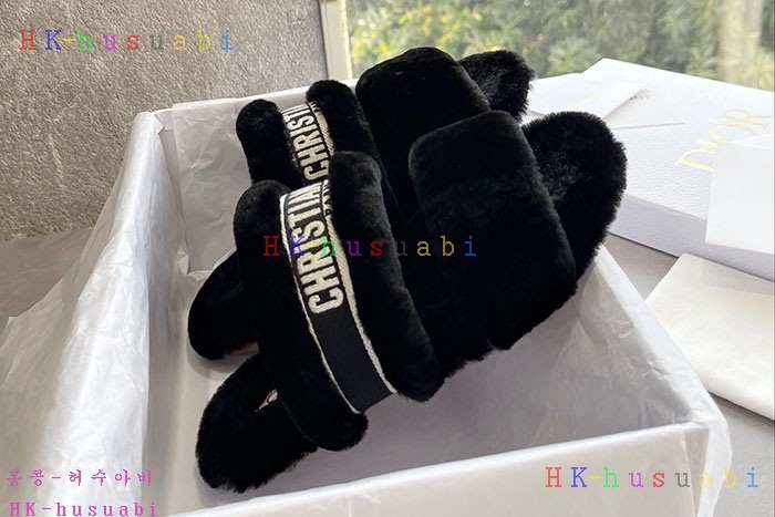 NEW 디올 신발 신상 DR 824524