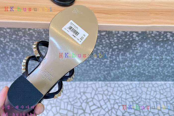 NEW 발렌티노 샌들 신상 V 9340039