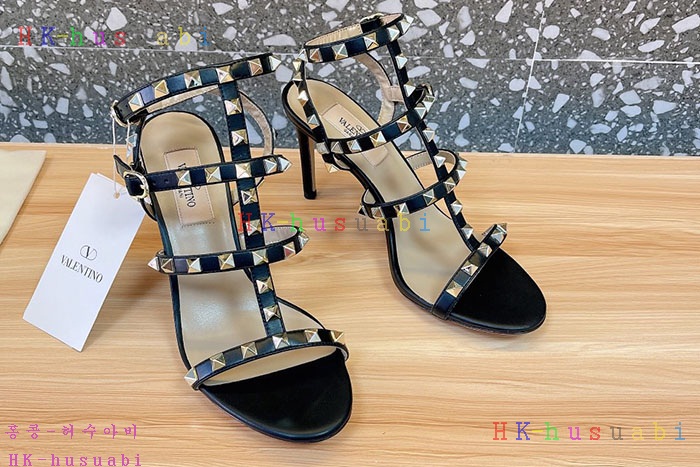 NEW 발렌티노 샌들 신상 V 9340502