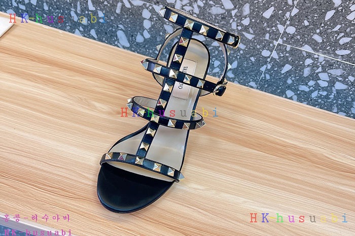 NEW 발렌티노 샌들 신상 V 9340502