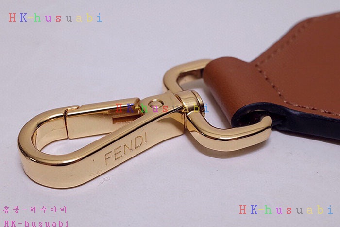 ★미러급★펜디 FENDI 캔버스 숄더 스트랩 8AV134