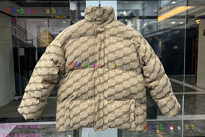 NEW 발렌시아가 패딩 신상 B 996113