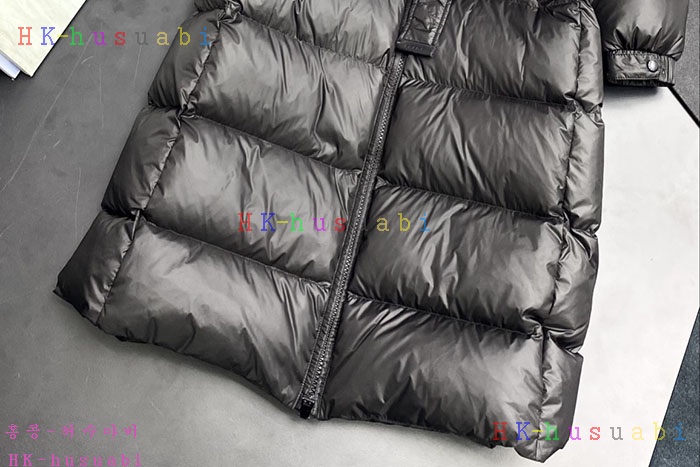 NEW 프라다 패딩 신상 P 965341 (블랙)