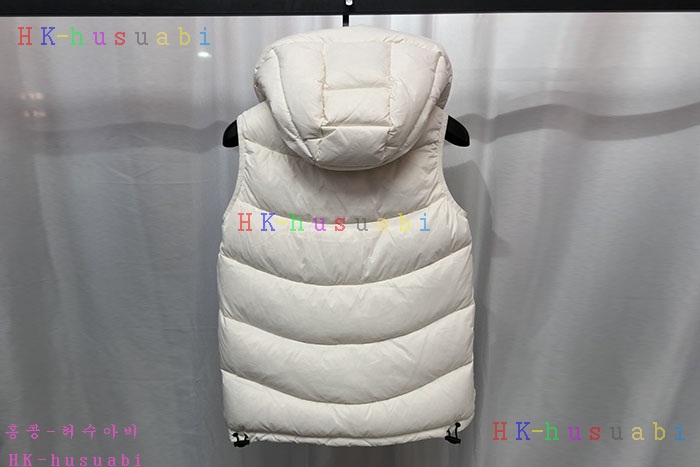 NEW 프라다 패딩조끼 신상 P 965343