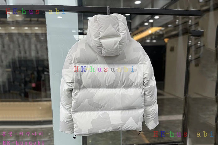 NEW 프라다 패딩 신상 P 965331