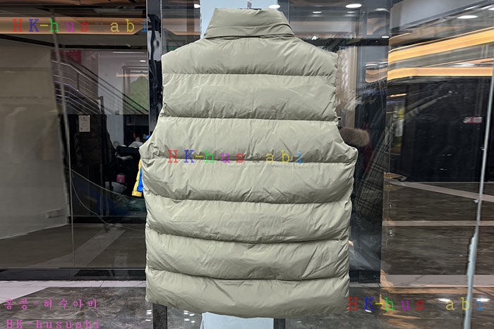 NEW 몽클레어 패딩조끼 신상 M 755036