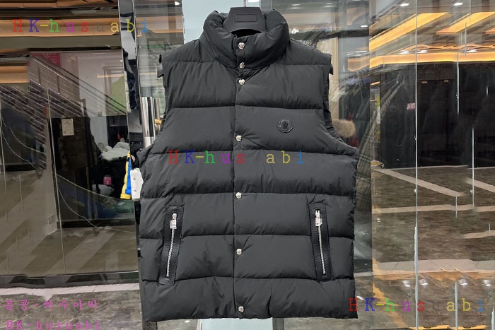 NEW 몽클레어 패딩조끼 신상 M 755037