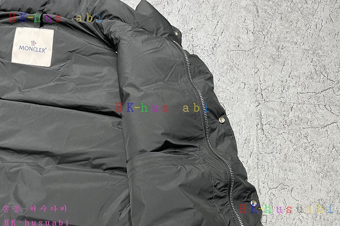 NEW 몽클레어 패딩조끼 신상 M 755037