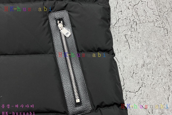 NEW 몽클레어 패딩조끼 신상 M 755037