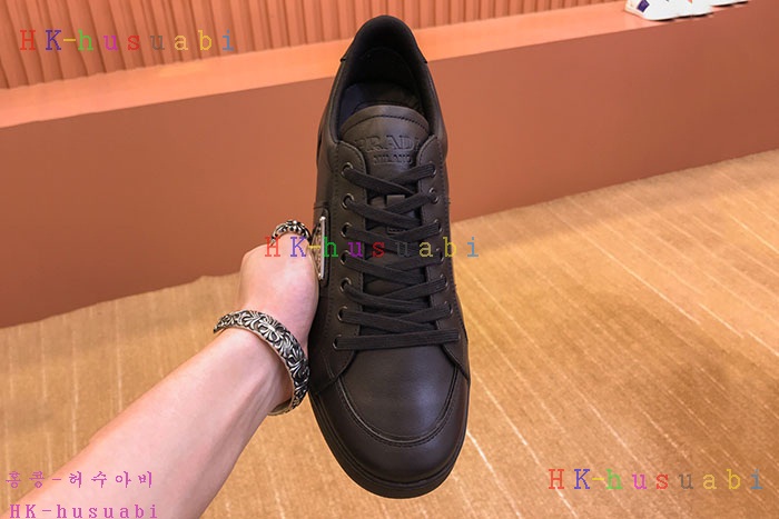 NEW 프라다 스니커즈 신상 P 222500