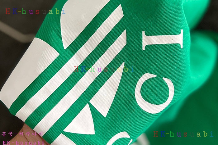 NEW 구찌 반팔티 신상 GU 658252