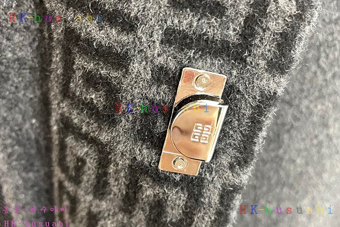 NEW 지방시 코트 신상 GV 6682417
