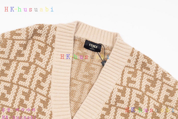 NEW 펜디 가디건 신상 FD 827259