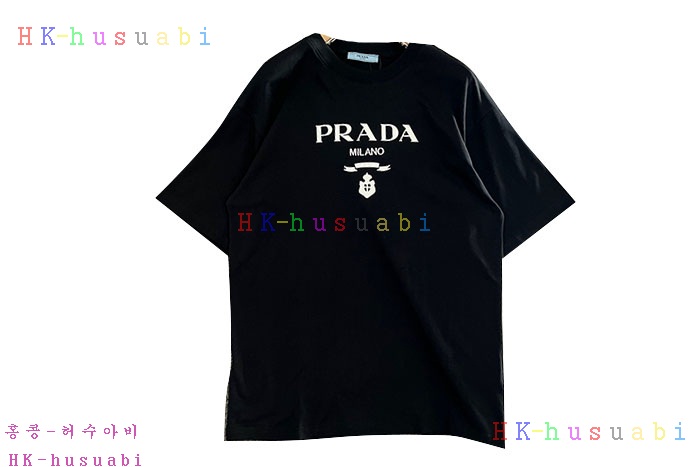 NEW 프라다 반팔티 신상 P 282550