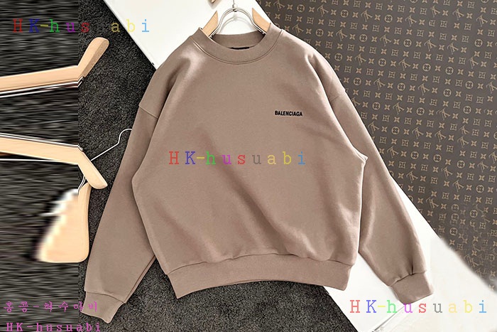 NEW 발렌시아가 맨투맨 신상 B 682262