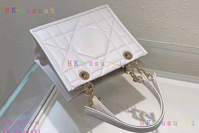 ★미러급★디올 스몰 에센셜 토트백 M8720