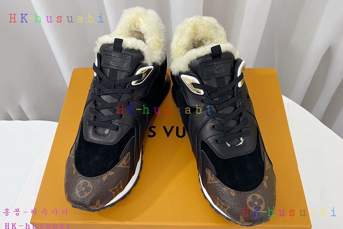 NEW 루이비통 스니커즈 신상 LV 884555