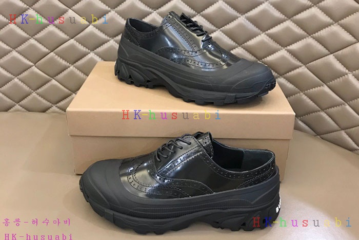 NEW 버버리 스니커즈 신상 BB  9654403