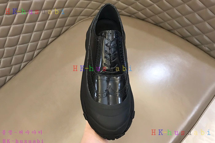 NEW 버버리 스니커즈 신상 BB  9654403