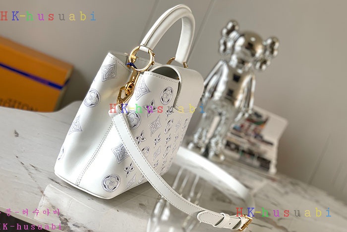 ★미러급★루이비통 카퓌신 화이트 M20742